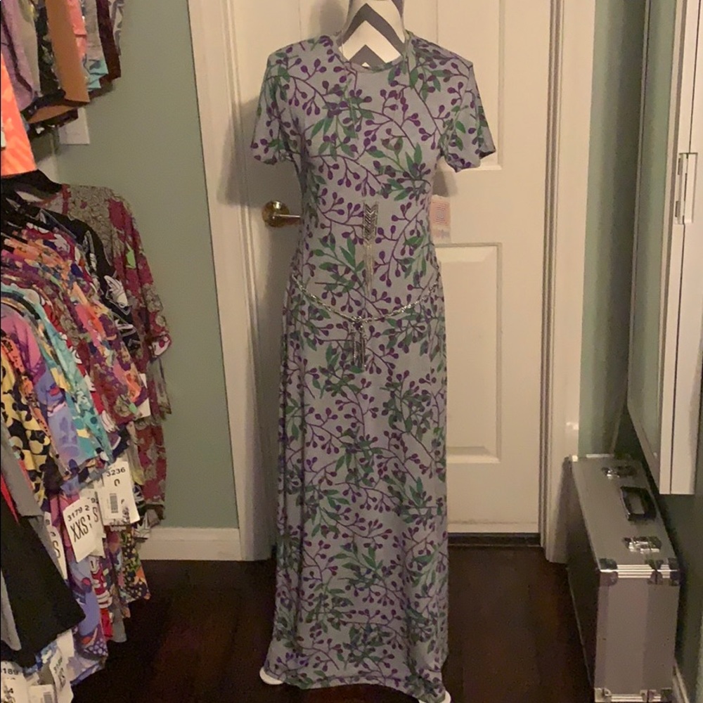 Extra-extra small Lularoe Maria dress